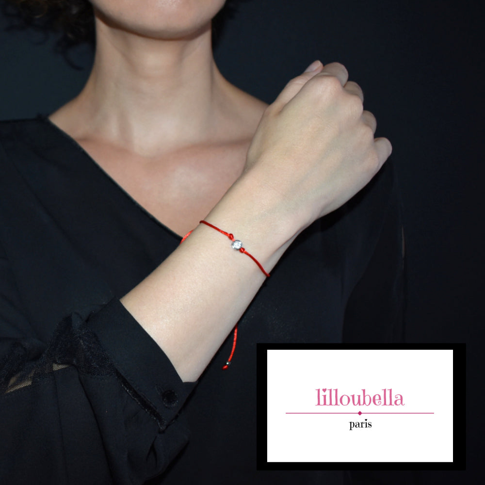 Bracelet fil rouge minimaliste Lilloubella